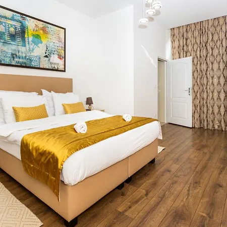 Apartment Center *